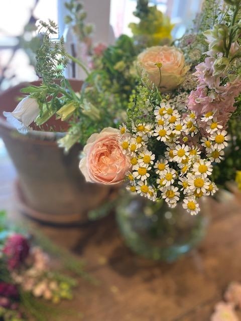 Pastel Country Garden Vase (Our favourite!)