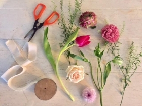 Just Stems   Flower subscriptions