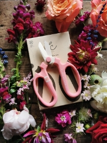 SCISSORS FOR FLOWERS